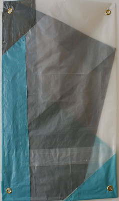 Indo fazendo  2009                                                320 €(Machen beim Gehen), genähte Plastikfolien, 63,5 x 37 cm